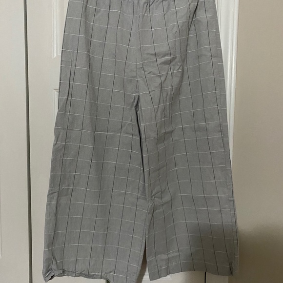 Forever 21 pants - Picture 2 of 3